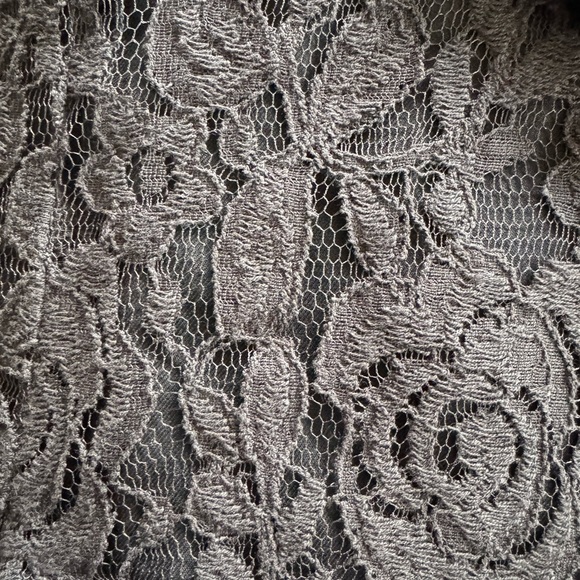 Pins and Needles black scallop edge lace shorts new - Picture 4 of 10